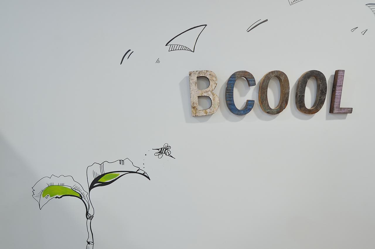 Egunon Bilbao Hostel Екстериор снимка