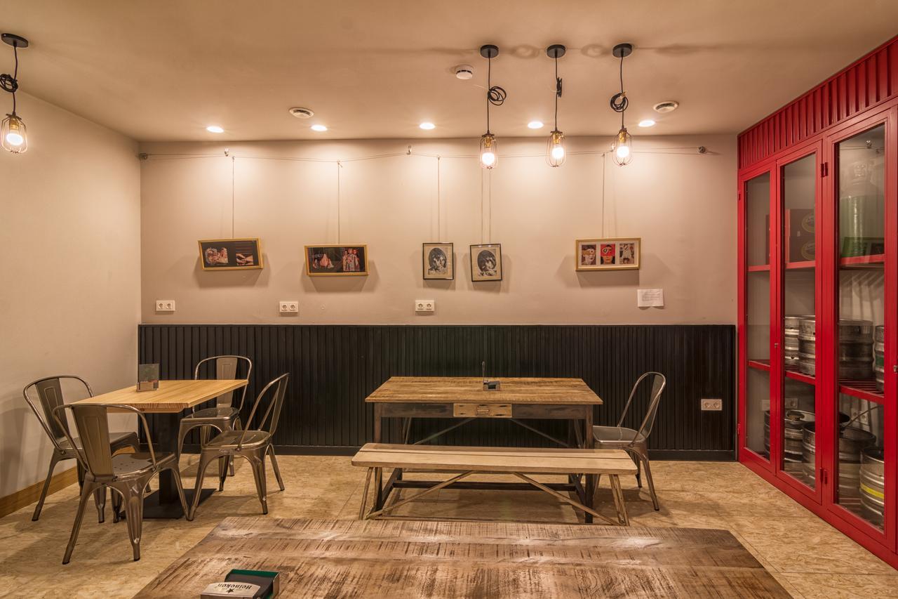 Egunon Bilbao Hostel Екстериор снимка
