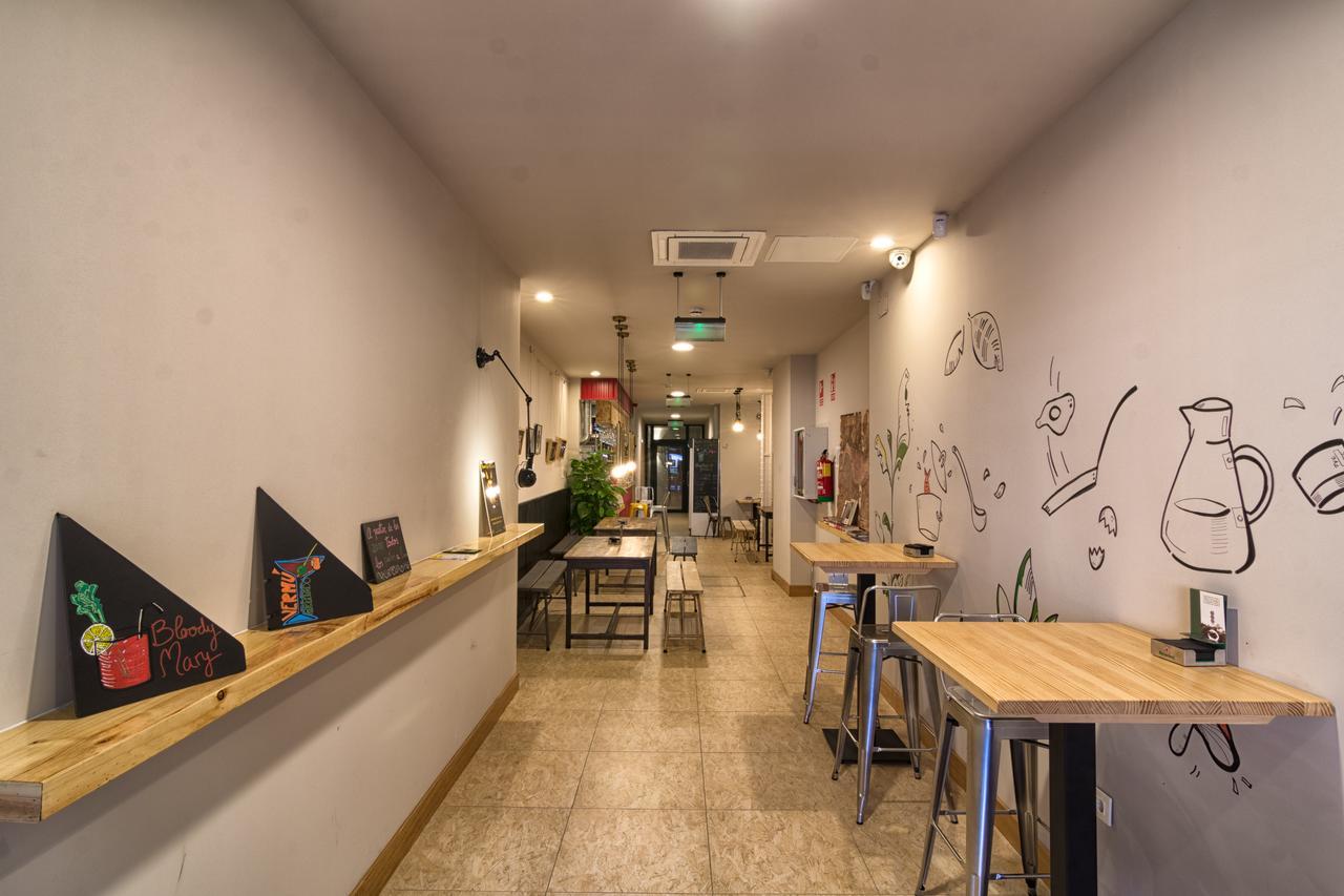 Egunon Bilbao Hostel Екстериор снимка