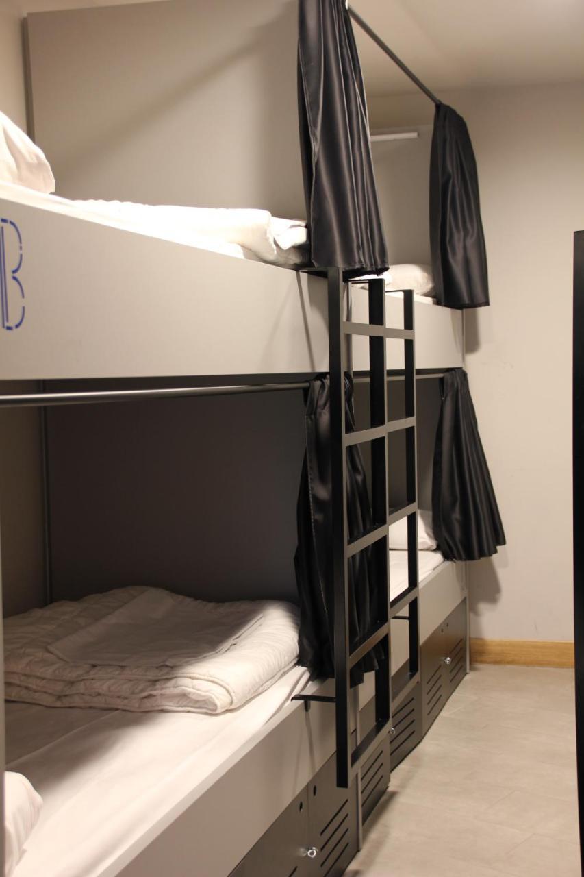Egunon Bilbao Hostel Екстериор снимка